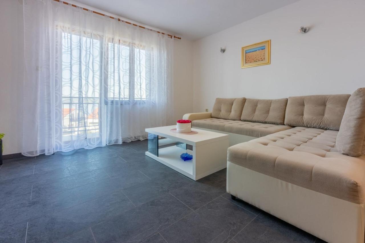 Apartments Filip Crikvenica Exterior foto